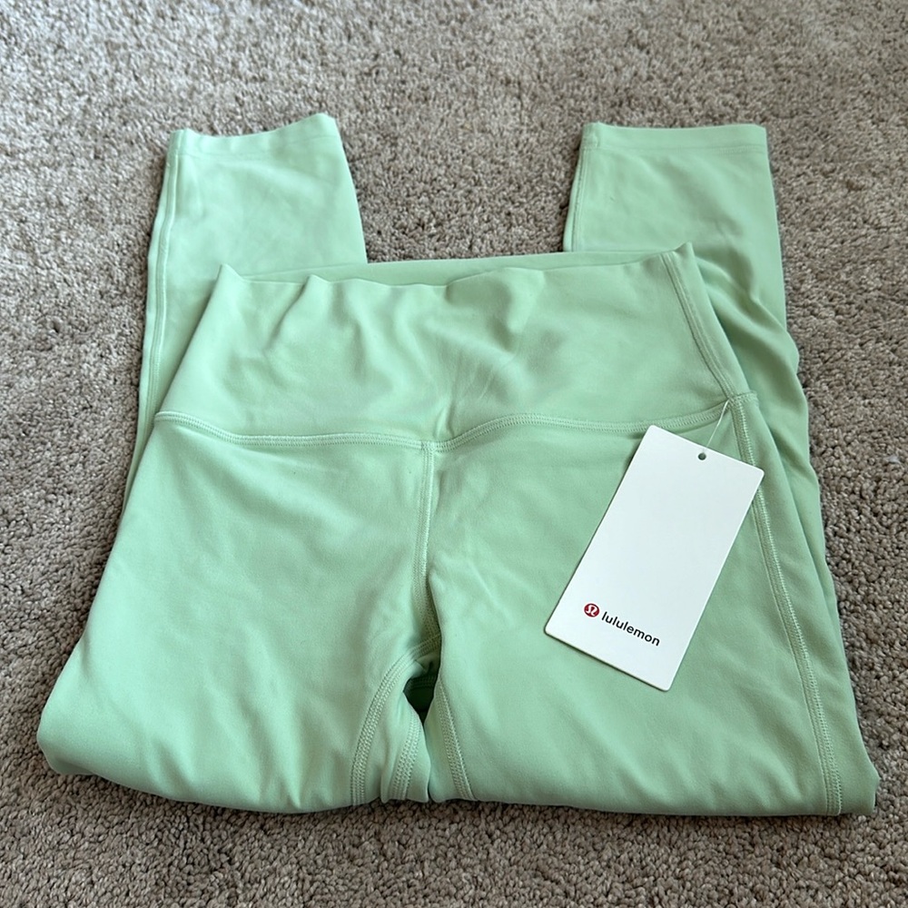 Lululemon Align HR crop 23” 
Mint green